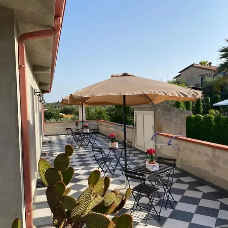 Quattromulini Bed and Breakfast Νότο