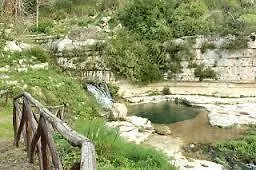 Quattromulini فندق مبيت وإفطار *