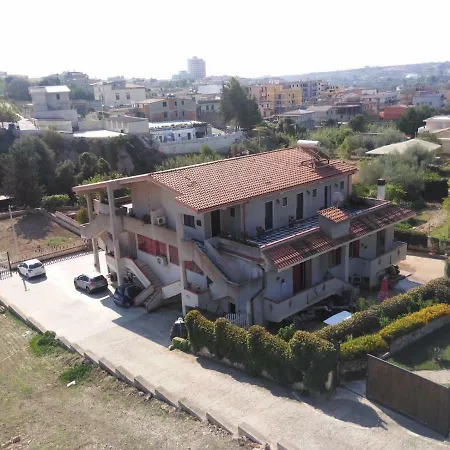 Quattromulini فندق مبيت وإفطار